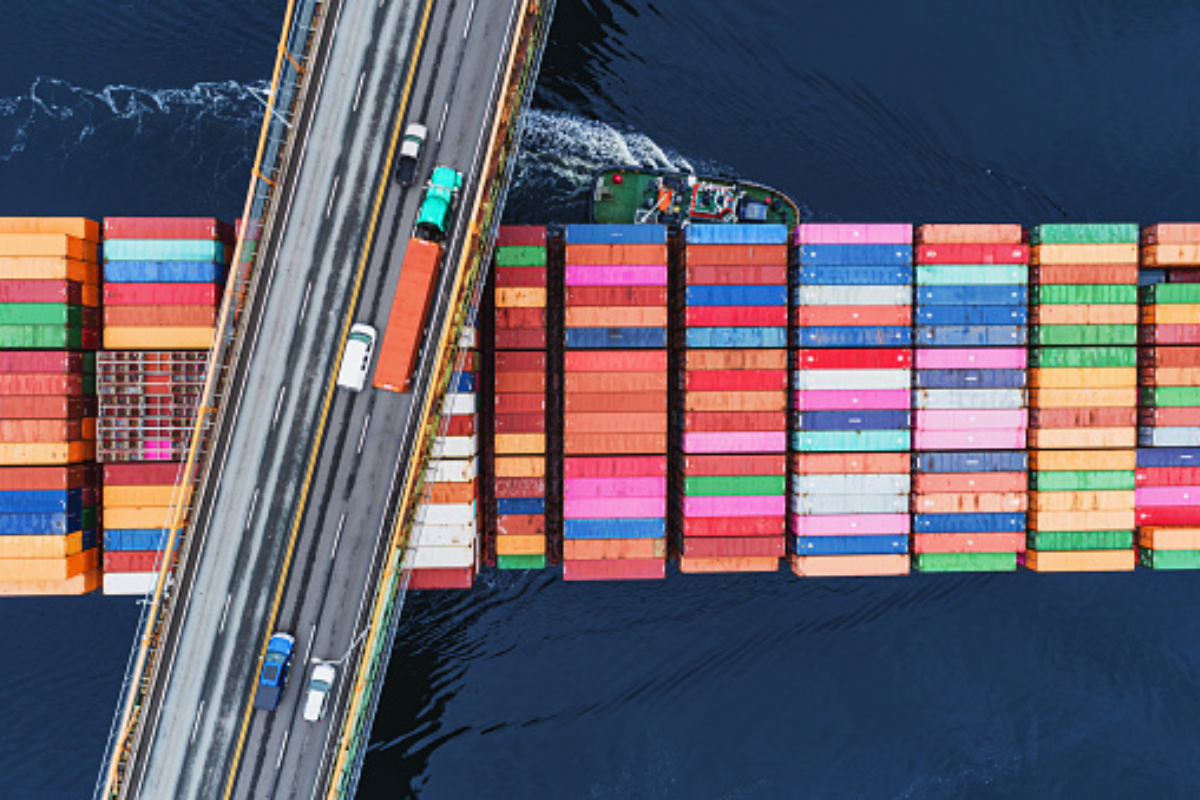 Guest Blogger: Implications of Business Practices in the Shipping Industry on Environmental Sustainability