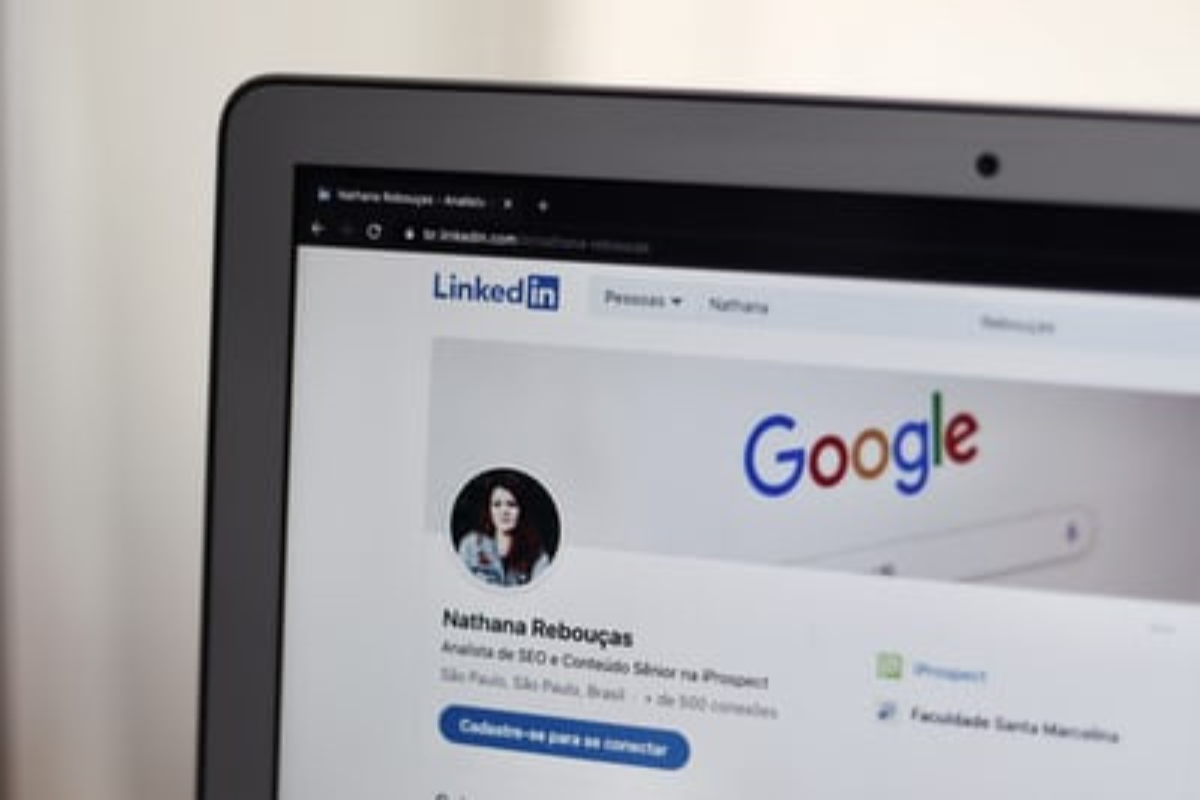Building A LinkedIn Profile for More Job Opportunities